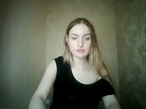 Snapshot of Lisanta chatting on 07/26/26, 05:42 Lisanta online show from 07/26/26, 05:42
