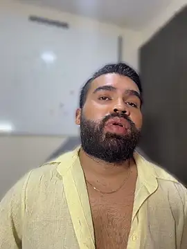 LucaLaurent online show from 04/20/26, 02:25