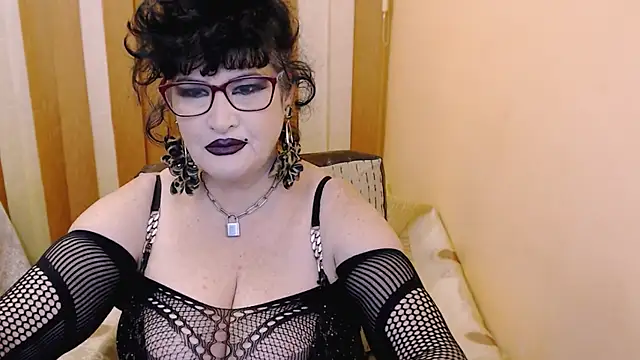 QuuenOfSin online show from 02/09/25, 10:54