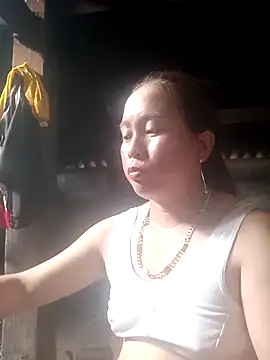 Snapshot of phuongtrinh1 chatting on 04/21/26, 05:03 phuongtrinh1 online show from 04/21/26, 05:03