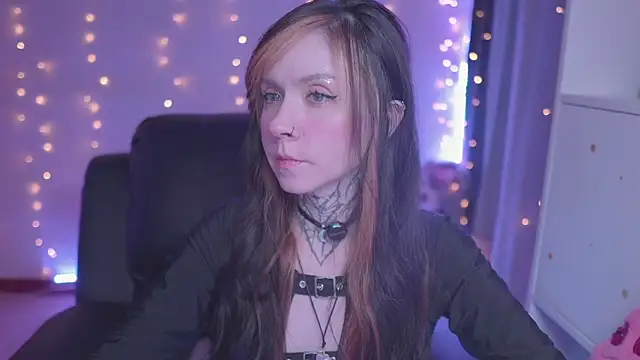 Snapshot of -VKatt chatting on 05/22/26, 03:02 -VKatt online show from 05/22/26, 03:02