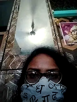 Brownpusi online show from 04/23/26, 08:35