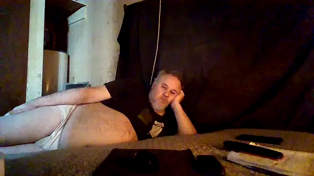 Snapshot of Nightshade1195 chatting on 05/12/26, 07:00 Nightshade1195 online show from 05/12/26, 07:00