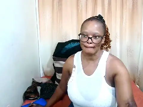Snapshot of Ebony_Bloom69 chatting on 07/22/26, 04:59 Ebony Bloom69 online show from 07/22/26, 04:59
