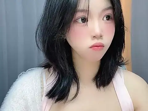 TwinXXyan online show from 04/21/26, 02:15