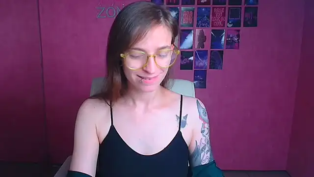 Snapshot of Luna_Tantra chatting on 07/04/26, 10:27 Luna Tantra online show from 07/04/26, 10:27