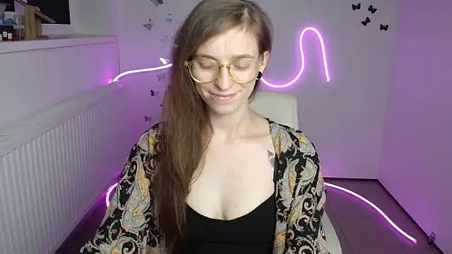 Snapshot of Luna_Tantra chatting on 07/29/26, 07:23 Luna Tantra online show from 07/29/26, 07:23
