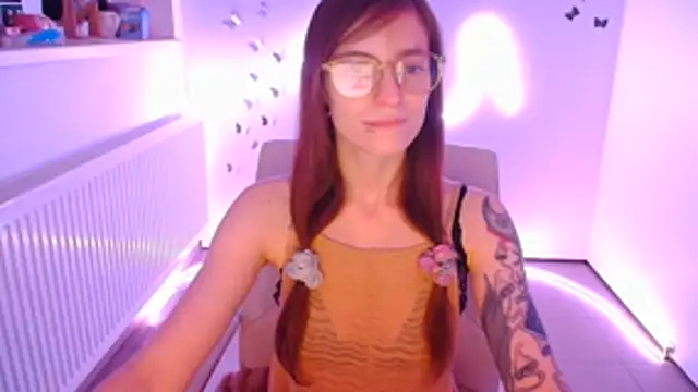 Snapshot of Luna_Tantra chatting on 08/07/26, 09:50 Luna Tantra online show from 08/07/26, 09:50