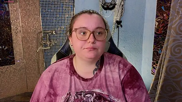 Snapshot of CatherineClaire chatting on 08/08/26, 04:31 CatherineClaire online show from 08/08/26, 04:31