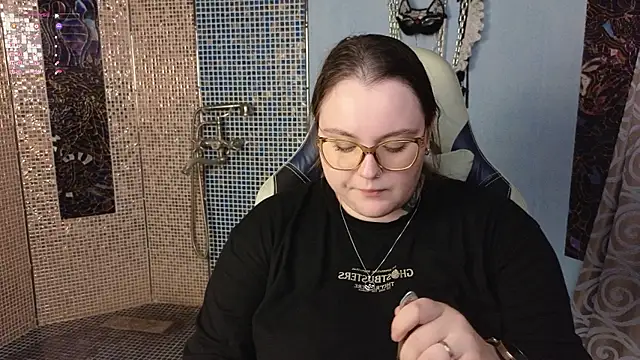 Snapshot of CatherineClaire chatting on 08/09/26, 04:12 CatherineClaire online show from 08/09/26, 04:12