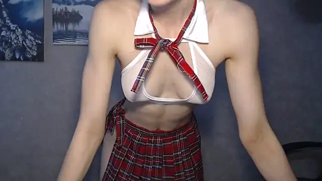 EveLiaka online show from 05/19/26, 01:56
