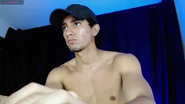 Snapshot of dante_18cm_ chatting on 05/15/26, 11:45 dante 18cm online show from 05/15/26, 11:45