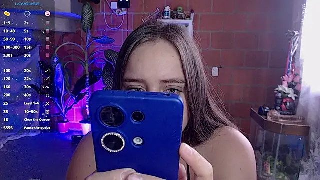 Valerymoon19 online show from 07/08/26, 06:34