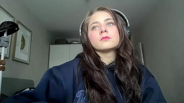 DefendedGenoese online show from 04/21/26, 02:45