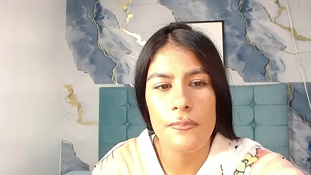 ailyn-28 online show from 04/21/26, 01:42