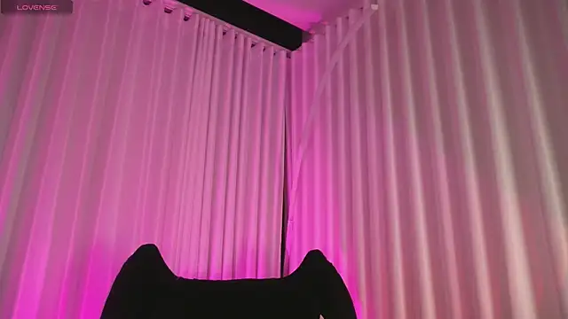 Tessa ruxh online show from 07/14/26, 12:00