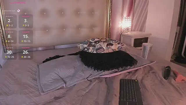 Snapshot of scarleettdoll chatting on 07/23/26, 01:58 scarleettdoll online show from 07/23/26, 01:58