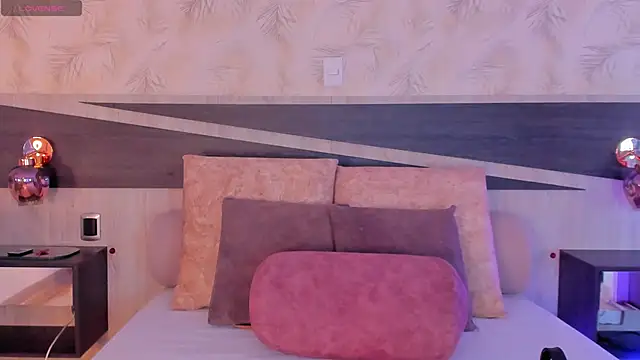Sofia pamela  online show from 04/24/26, 06:54
