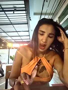 Bonnie-Thai online show from 04/29/26, 05:30