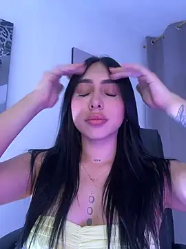 IsabellaNoir  online show from 04/22/26, 10:55