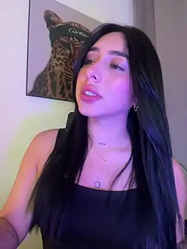 Snapshot of IsabellaNoir_ chatting on 04/28/26, 10:15 IsabellaNoir online show from 04/28/26, 10:15