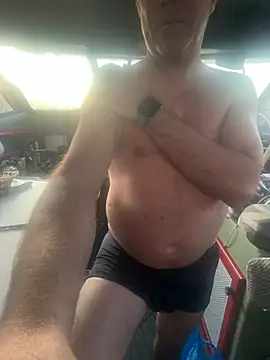 dadbod21 online show from 04/24/26, 07:05