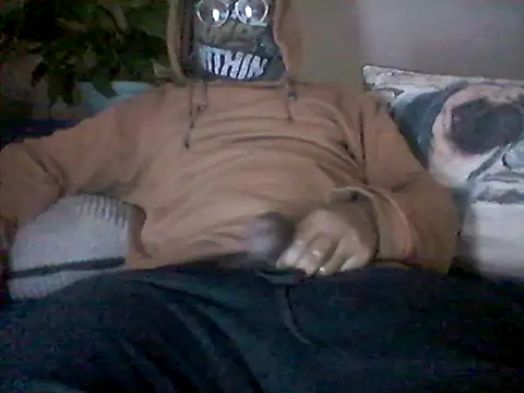 Snapshot of LunjeSA chatting on 06/25/26, 06:34 LunjeSA online show from 06/25/26, 06:34