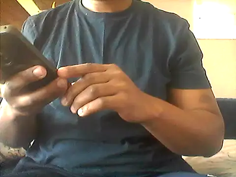 Snapshot of LunjeSA chatting on 07/22/26, 11:13 LunjeSA online show from 07/22/26, 11:13