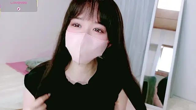 Snapshot of mayu_chan_ chatting on 06/10/26, 04:56 mayu chan online show from 06/10/26, 04:56