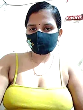 Snapshot of Nigar_Hatun chatting on 05/06/26, 12:21 Nigar Hatun online show from 05/06/26, 12:21