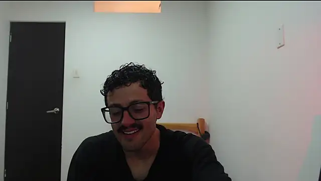 CuriousTomX online show from 04/28/26, 01:37
