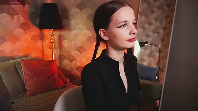 Snapshot of AliciaCore chatting on 05/17/26, 08:38 AliciaCore online show from 05/17/26, 08:38