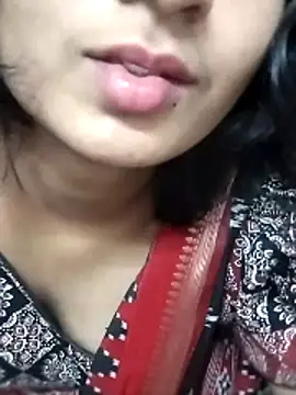 Snapshot of diya_raksha chatting on 06/08/26, 06:25 diya raksha online show from 06/08/26, 06:25