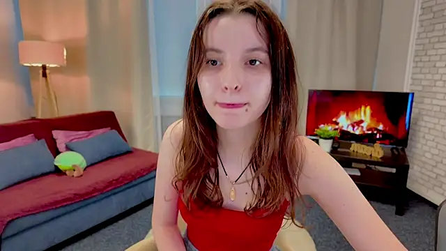 BelovedAlice online show from 04/21/26, 05:17