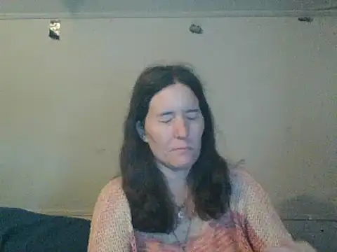 Snapshot of Mini83 chatting on 05/08/26, 06:46 Mini83 online show from 05/08/26, 06:46