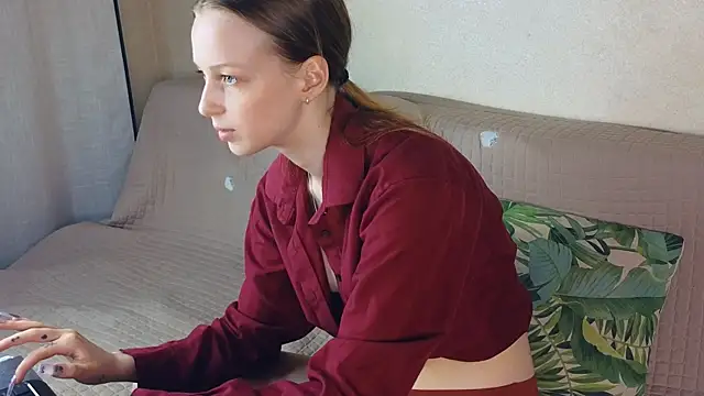 Snapshot of Marry_ly chatting on 06/28/26, 09:26 Marry ly online show from 06/28/26, 09:26