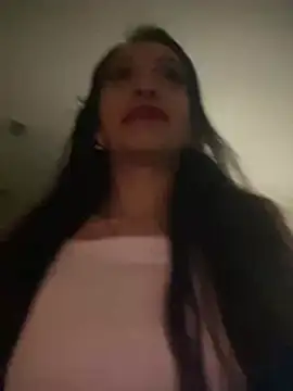 Snapshot of leenachanel chatting on 06/12/26, 04:22 leenachanel online show from 06/12/26, 04:22