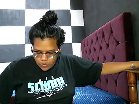 Valery-Khloe online show from 07/28/26, 05:36