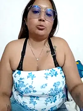 valeriaherre online show from 04/21/26, 10:45