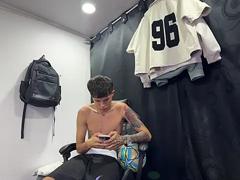 Jackdaniel001  online show from 07/16/26, 03:45
