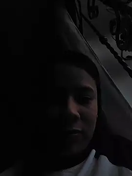 Nicol Alvarez1 online show from 05/17/26, 10:39