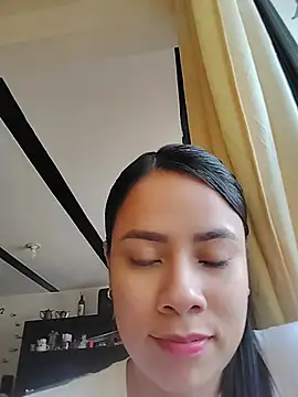 Nicol Alvarez1 online show from 05/20/26, 10:16