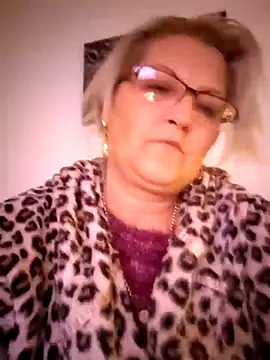 Divineblond online show from 01/06/26, 10:34