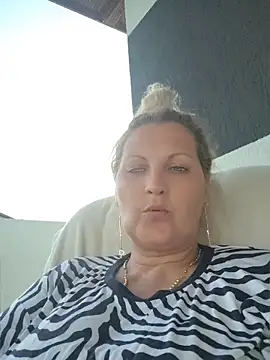 Divineblond online show from 05/31/26, 06:04