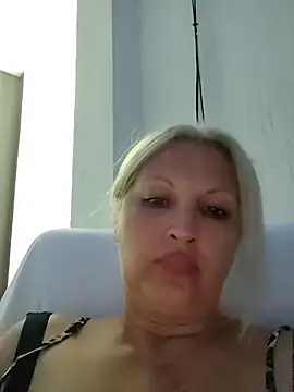 Divineblond online show from 07/08/26, 06:34