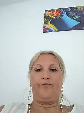 Divineblond online show from 07/12/26, 11:23