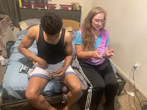 milfandyoungin online show from 05/17/26, 07:17