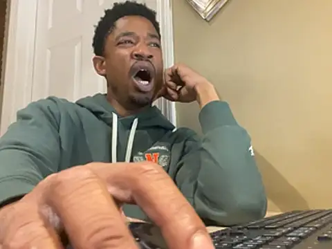 milfandyoungin online show from 06/23/26, 11:08