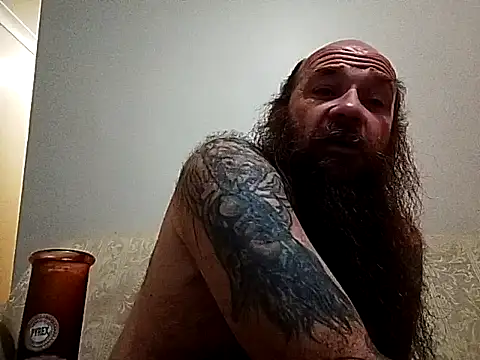 Snapshot of duzzarulz421 chatting on 06/18/26, 01:26 duzzarulz421 online show from 06/18/26, 01:26