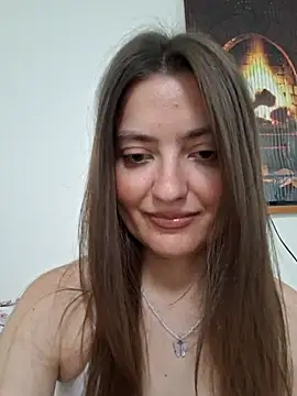 Snapshot of Alba2331 chatting on 07/12/26, 10:50 Alba2331 online show from 07/12/26, 10:50